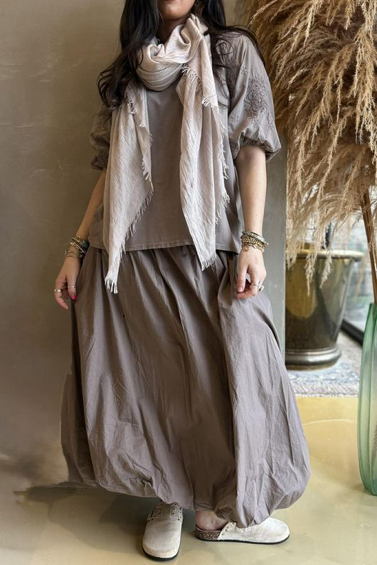 Atik Bubble Sleeve Top Mocha /9=